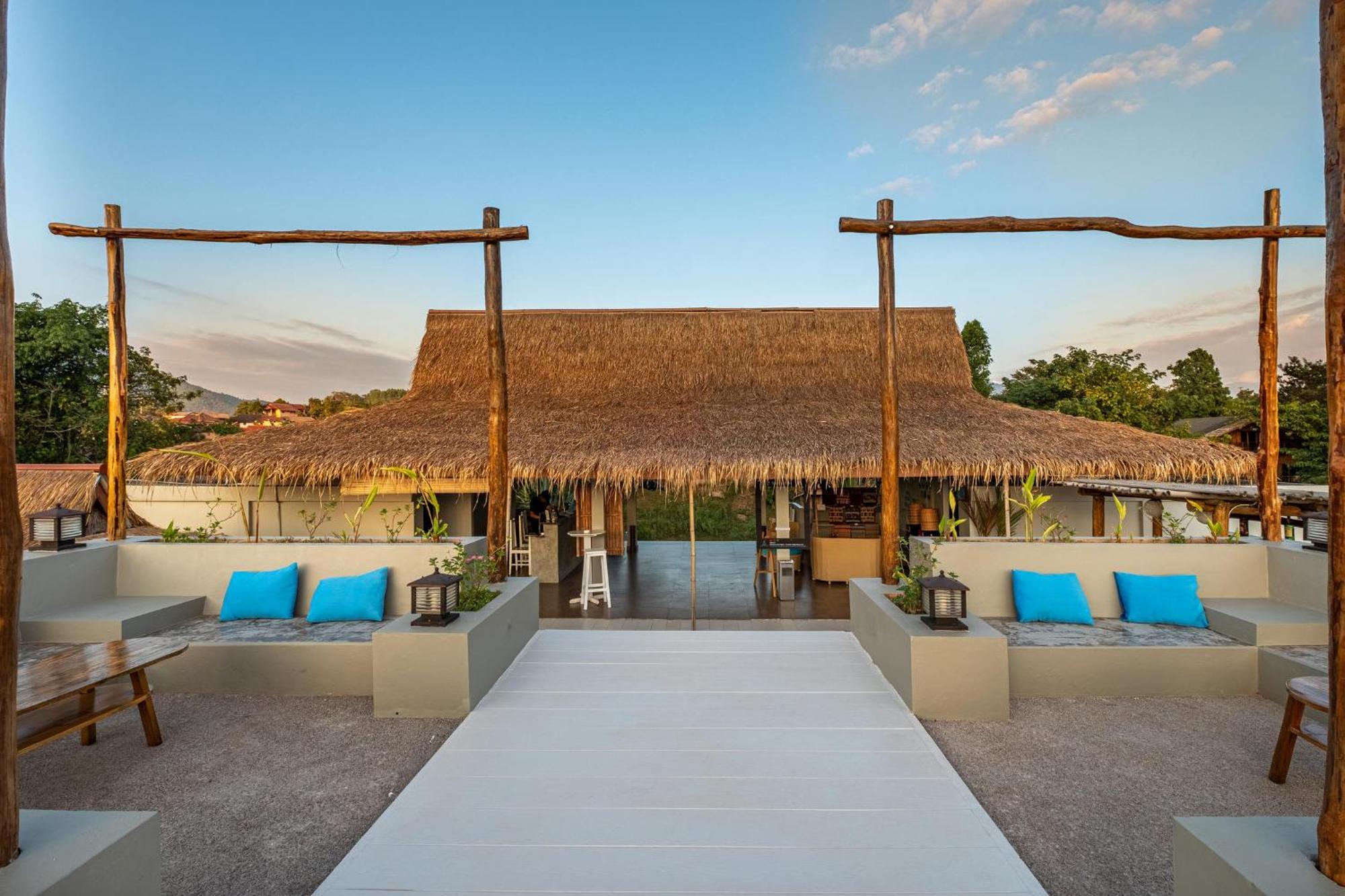 ואנג ויינג The Sanctuary Nam Ngum Beach Resort מראה חיצוני תמונה