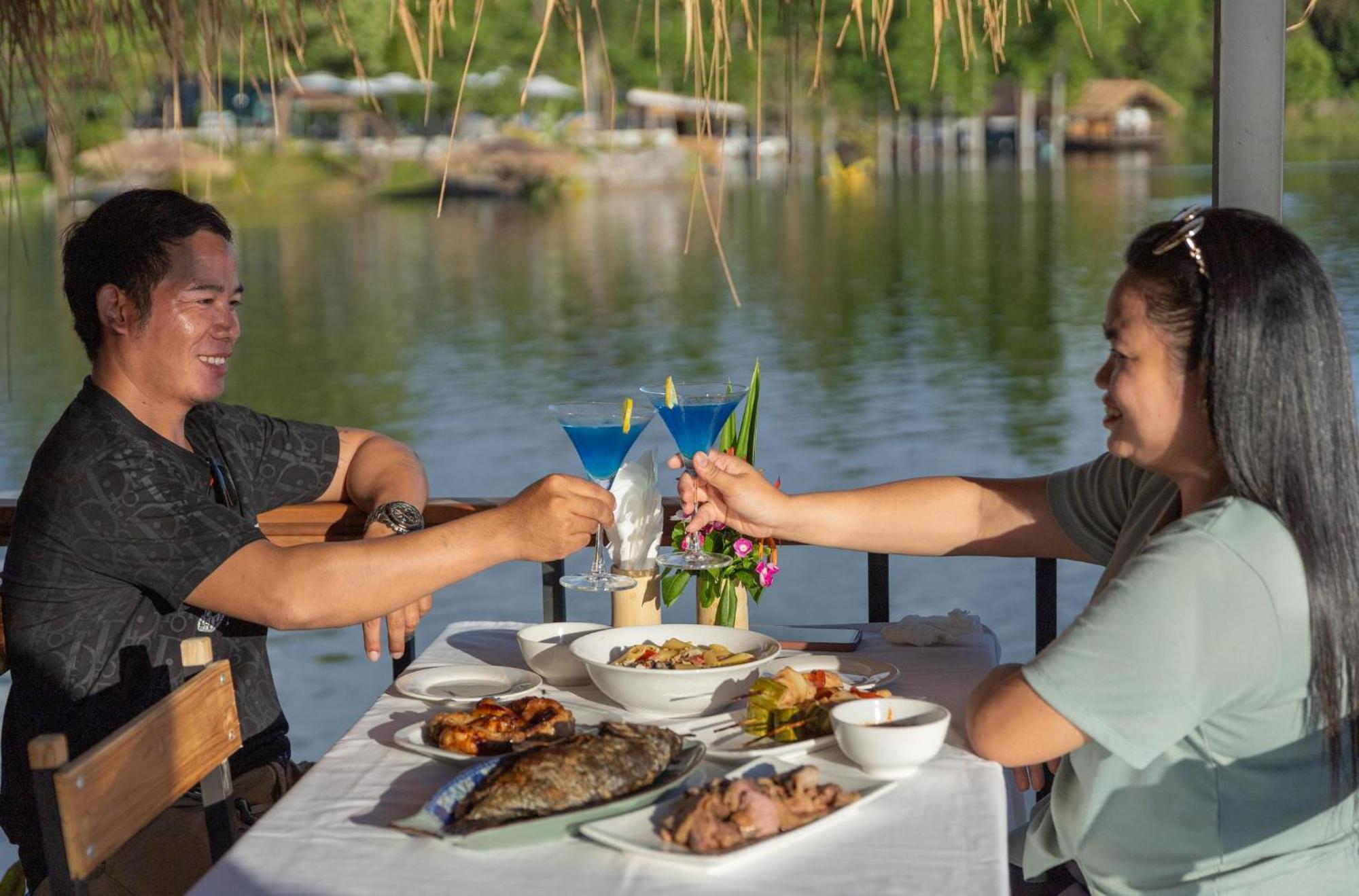 ואנג ויינג The Sanctuary Nam Ngum Beach Resort מראה חיצוני תמונה