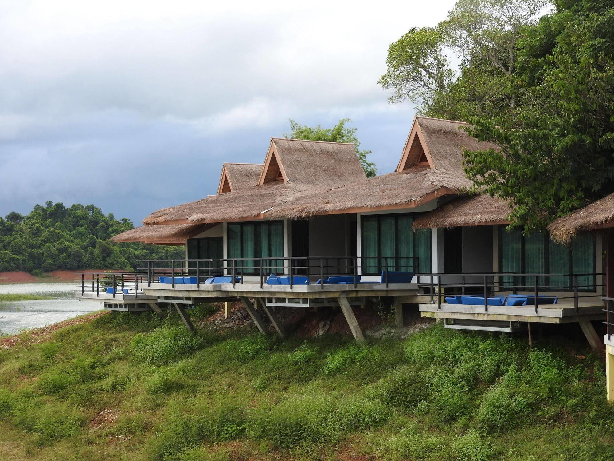 ואנג ויינג The Sanctuary Nam Ngum Beach Resort מראה חיצוני תמונה