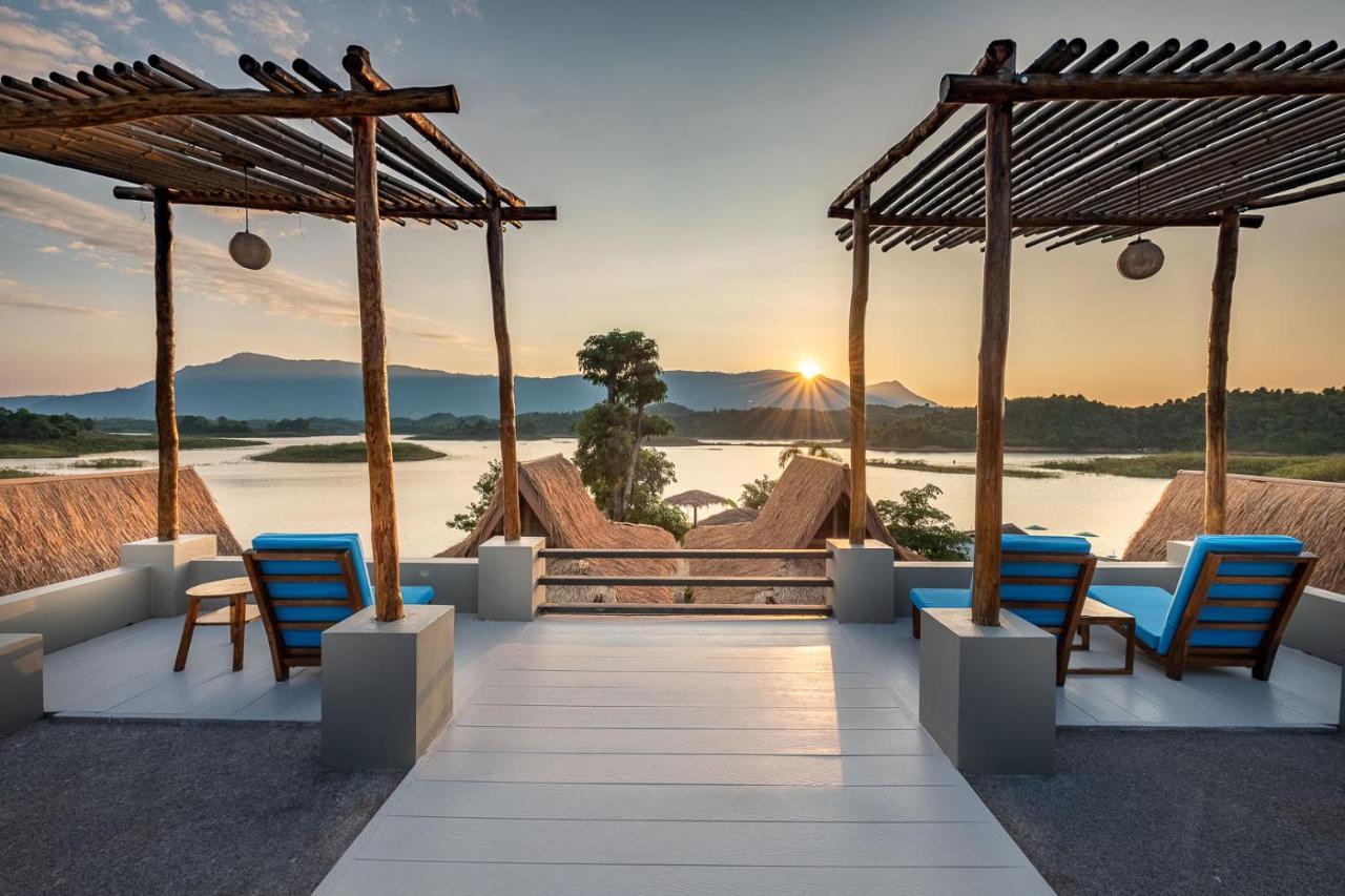 ואנג ויינג The Sanctuary Nam Ngum Beach Resort מראה חיצוני תמונה