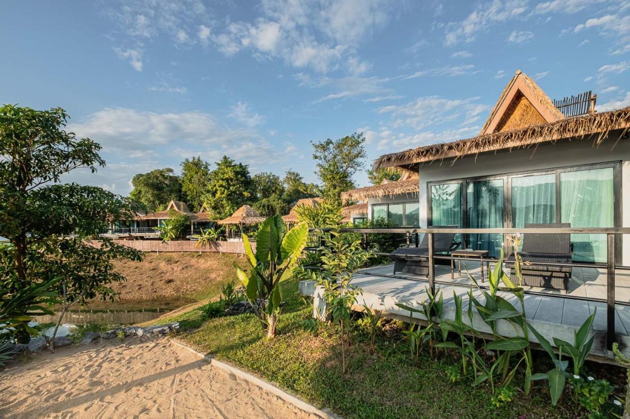 ואנג ויינג The Sanctuary Nam Ngum Beach Resort מראה חיצוני תמונה
